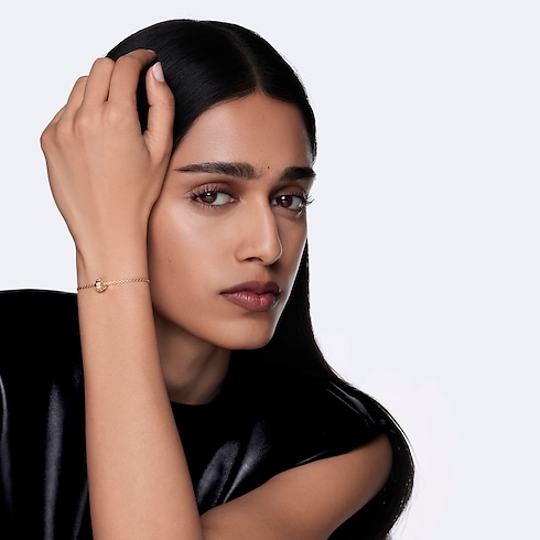 Bransoletka Le Damier de Louis Vuitton z łańcuszkiem z żółtego złota i diamentów in Biżuteria's Kategorie Bransoletki collections by Louis Vuitton (Powiększenie produktu)