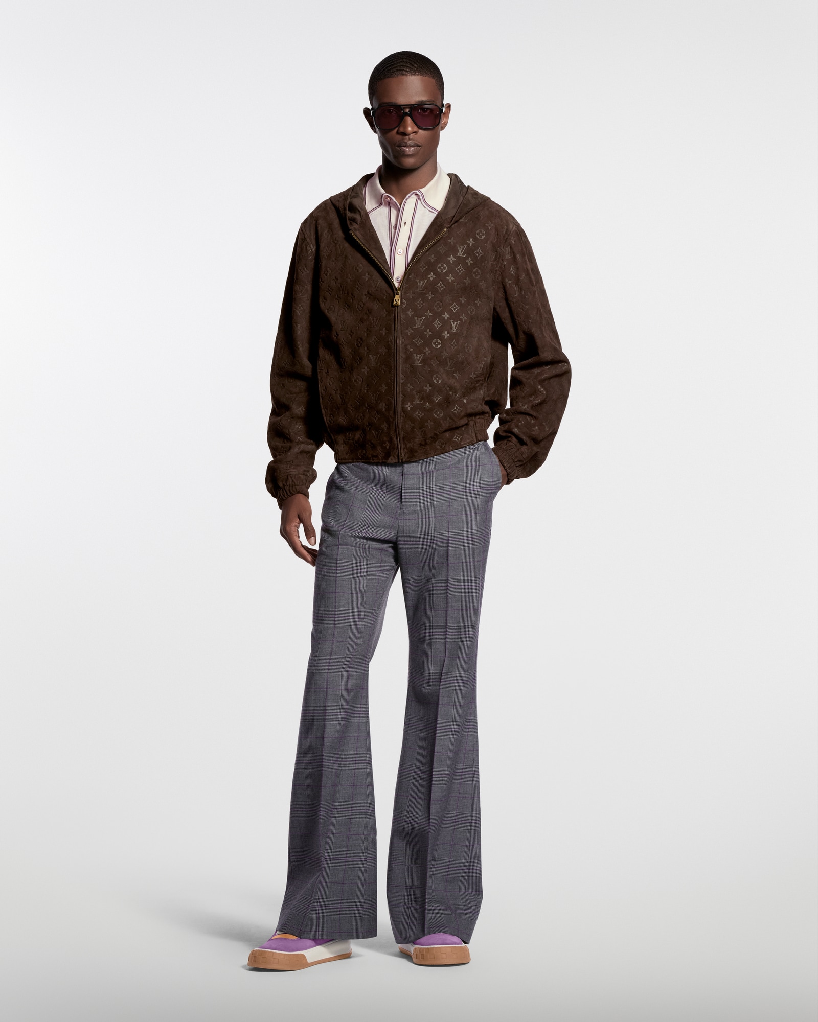 حذاء رياضي LV Tilted in الهدايا's هدايا عيد الحب للرجال } collections by Louis Vuitton