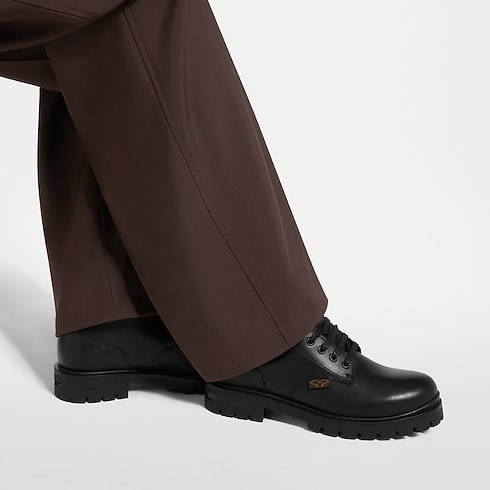 Buty wojskowe LV City Ranger in Mężczyźni's Buty Kozaki/Botki collections by Louis Vuitton (Powiększenie produktu)