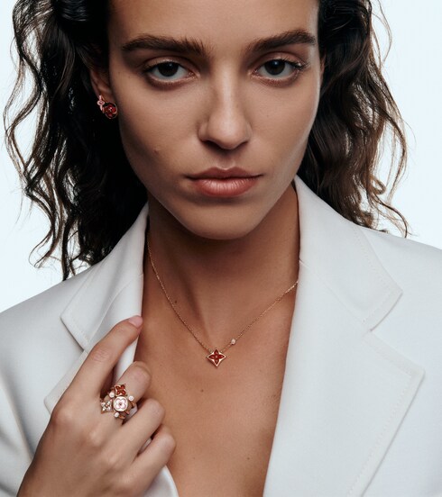 Color Blossom Mini Star Ring, Pink Gold and Diamonds in Jewelry's Categories Rings collections by Louis Vuitton