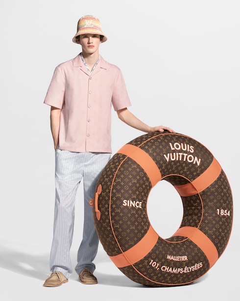 Embroidered Open Collar Short-Sleeved Shirt in Men's Ready-to-Wear Shirts collections by Louis Vuitton