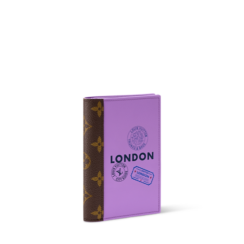 Etui na paszport in Kobiety's Portfele i mała galanteria skórzana Etui na karty i breloki collections by Louis Vuitton (Powiększenie produktu)