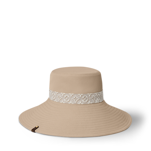 Kapelusz Monogram Embleme Capeline S00 in Kobiety's Akcesoria Kapelusze, rękawiczki i skarpetki collections by Louis Vuitton (Powiększenie produktu)