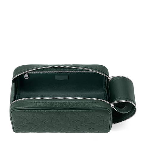 Kosmetyczka Dopp Kit Taurillon Monogram in Kufry, Podróże i Dom's Torby podróżne i Walizki na kółkach Akcesoria podróżne collections by Louis Vuitton (Powiększenie produktu)