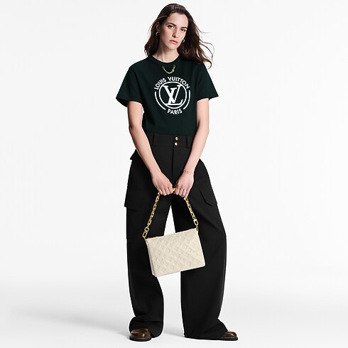 Koszulka z flokowaną sygnaturą LV in Kobiety's Odzież Tops collections by Louis Vuitton (Powiększenie produktu)