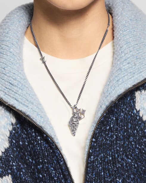دلاية LV Croissant، حجم متوسط S00 in الرجال's مجوهرات الموضة القلائد collections by Louis Vuitton