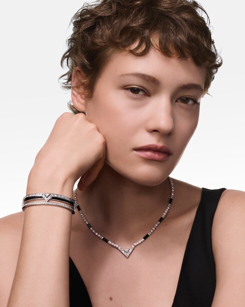 Pure V Necklace, White Gold, Onyx and Diamonds in Les Extraordinaires's Jewelry Necklaces and Pendants collections by Louis Vuitton