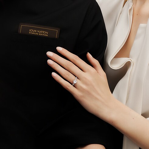 Pierścionek Solitaire pavé LV Diamonds, szlif brylantowy in Biżuteria's Kolekcje LV Diamonds collections by Louis Vuitton (Powiększenie produktu)