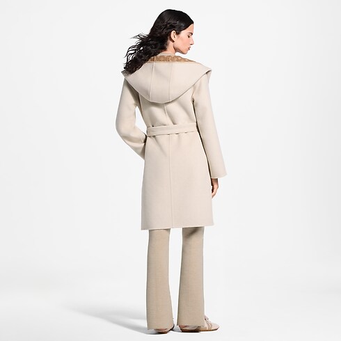 Płaszcz Reversible Signature Hooded Wrap in Kobiety's Odzież Płaszcze i kurtki collections by Louis Vuitton (Powiększenie produktu)