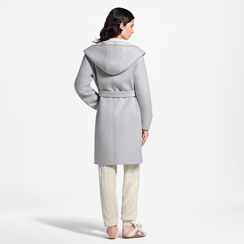 Płaszcz Signature Hooded Wrap in Kobiety's Odzież Płaszcze i kurtki collections by Louis Vuitton (Powiększenie produktu)