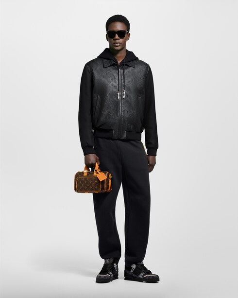 Gifts - LV Trainer Gifts Gift Selection for Men } | LOUIS VUITTON
