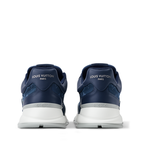 Widok Sneakersy LV Classic z tyłu