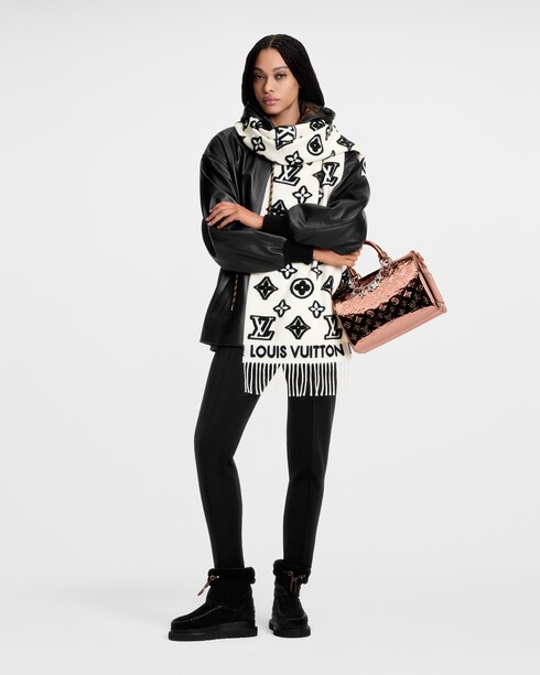 Spring Street Strass Chain Bag Charm S00 in Women's Accessories Key Holders and Bag Charms collections by Louis Vuitton