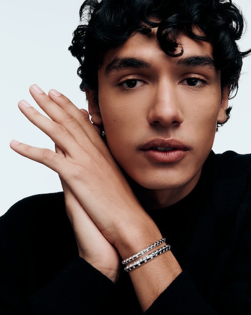 Le Damier de Louis Vuitton Medium Bracelet, White Gold and Diamonds in Jewelry's Categories Bracelets collections by Louis Vuitton
