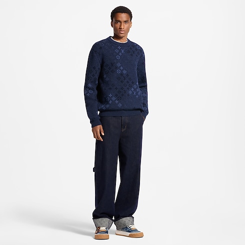 Widok Sweter Monogram Surplus na sylwetce