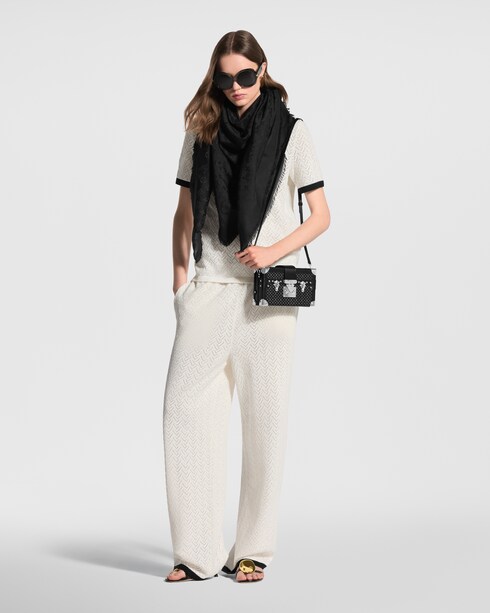 Summer Breeze Shawl S00 in Women's Accessories Shawls collections by Louis Vuitton