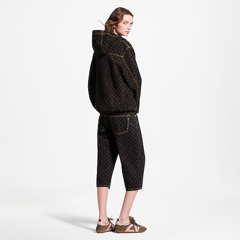 Szorty Monogram Denim Bermuda in Kobiety's Odzież Skirts and Shorts collections by Louis Vuitton (Powiększenie produktu)