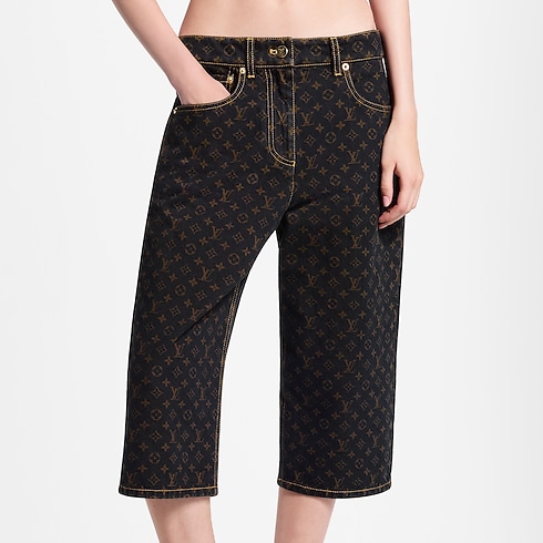 Szorty Monogram Denim Bermuda in Kobiety's Odzież Skirts and Shorts collections by Louis Vuitton (Powiększenie produktu)