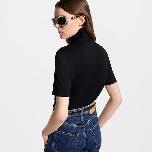 Top Louis Vuitton × Nazar z zapięciem na zamek in Kobiety's Odzież T-shirty i Bluzy collections by Louis Vuitton (Powiększenie produktu)