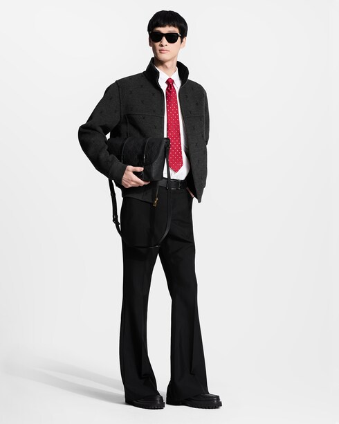 حقيبة Christopher Messenger Taurillon Monogram in الرجال's الحقائب جميع الحقائب collections by Louis Vuitton