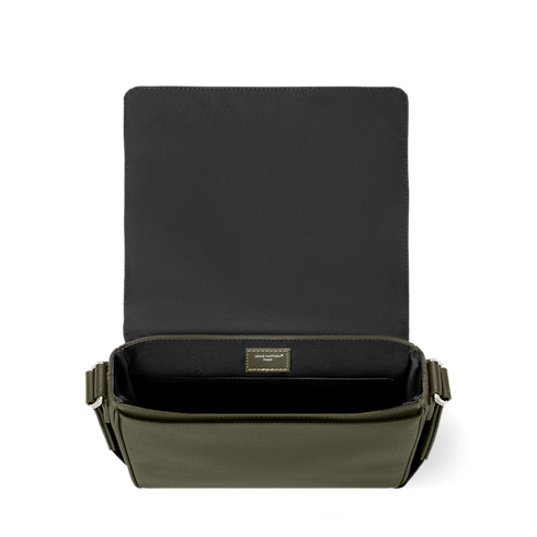 Torba District PM Skóra Taiga in Mężczyźni's Torby Wszystkie torby collections by Louis Vuitton (Powiększenie produktu)