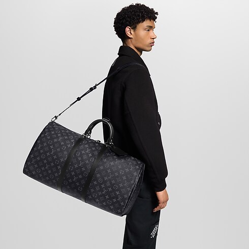 Widok Torba Keepall Bandoulière 55 Mon Monogram na sylwetce