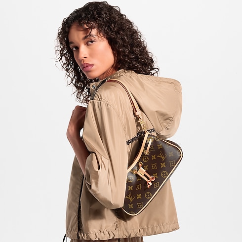 Torebka Nano Frivole Płótno Monogram in Kobiety's Portfele i mała galanteria skórzana Nano Torebki i Portfele na Łańcuszku collections by Louis Vuitton (Powiększenie produktu)