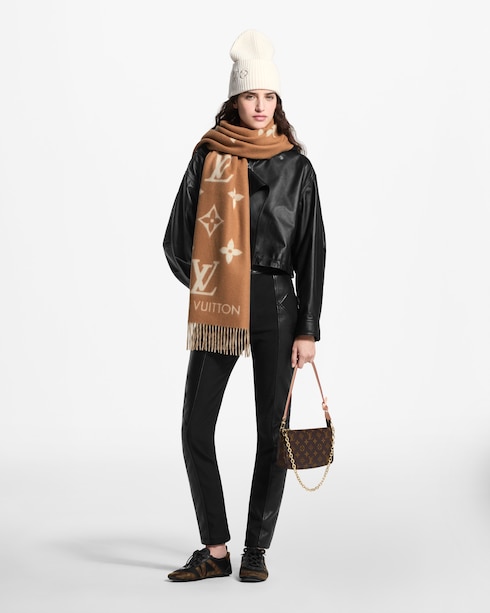 Pochette Accessoires Toile Monogram Femme Portefeuilles et petite maroquinerie Portefeuille chaîne et micro sacs | LOUIS VUITTON