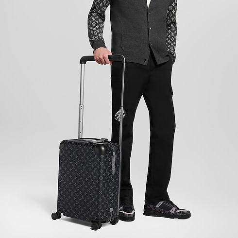 Walizka Horizon 50 Płótno Monogram Eclipse in Mężczyźni's Podróże Walizki na kółkach collections by Louis Vuitton (Powiększenie produktu)