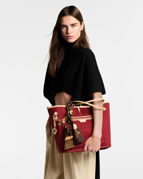 Spring Street Chain Bag Charm S00 in Women's Accessories Key Holders and Bag Charms collections by Louis Vuitton